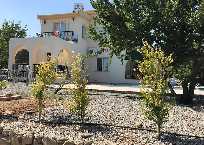 Alsancak Girne Apartamento *